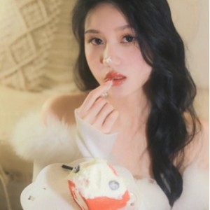 Onlyfans甜心宝贝《Sweetbaby》主动玩弄